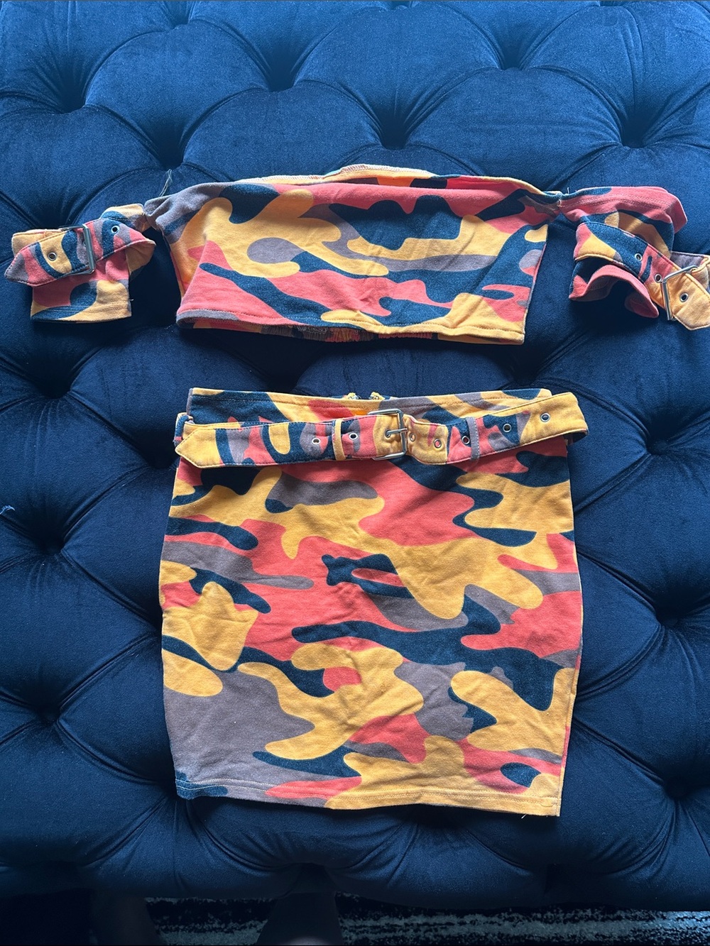 Girls' Camouflage Two-Piece Skirt Set in Yellow and Coral